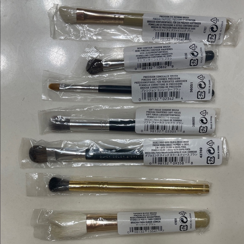 Set of Seven Bare Minerals Makeup Brushes, NEW!